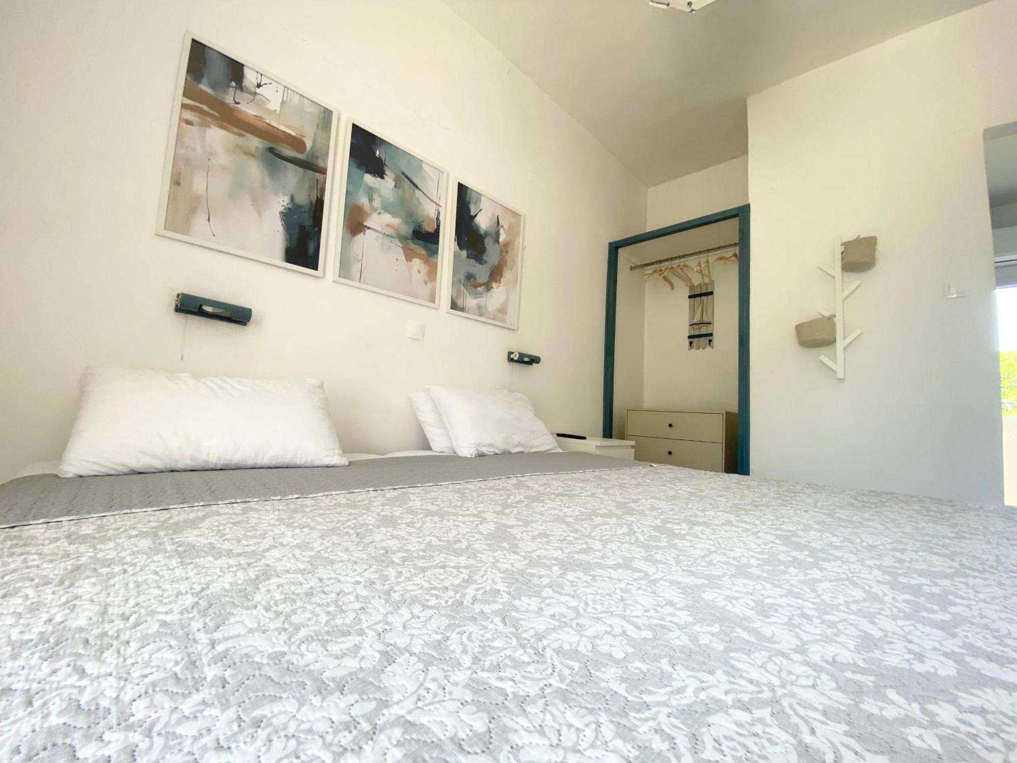 Navy Apartment With Mountain View &Private Parking Vátos Exterior photo