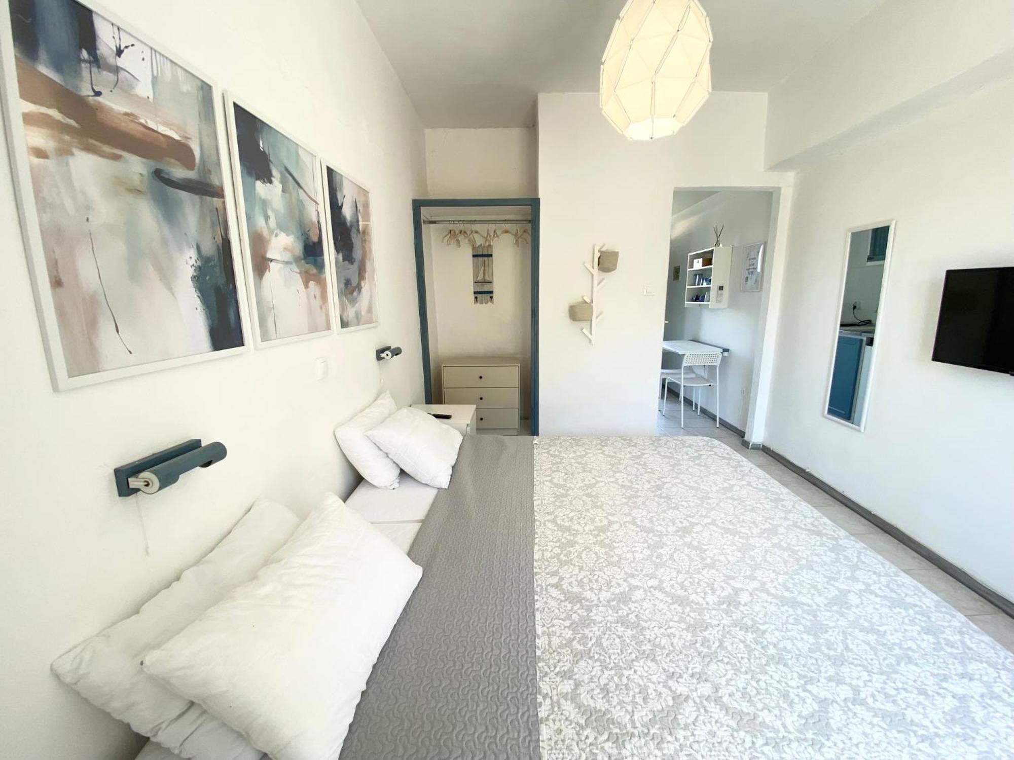 Navy Apartment With Mountain View &Private Parking Vátos Exterior photo