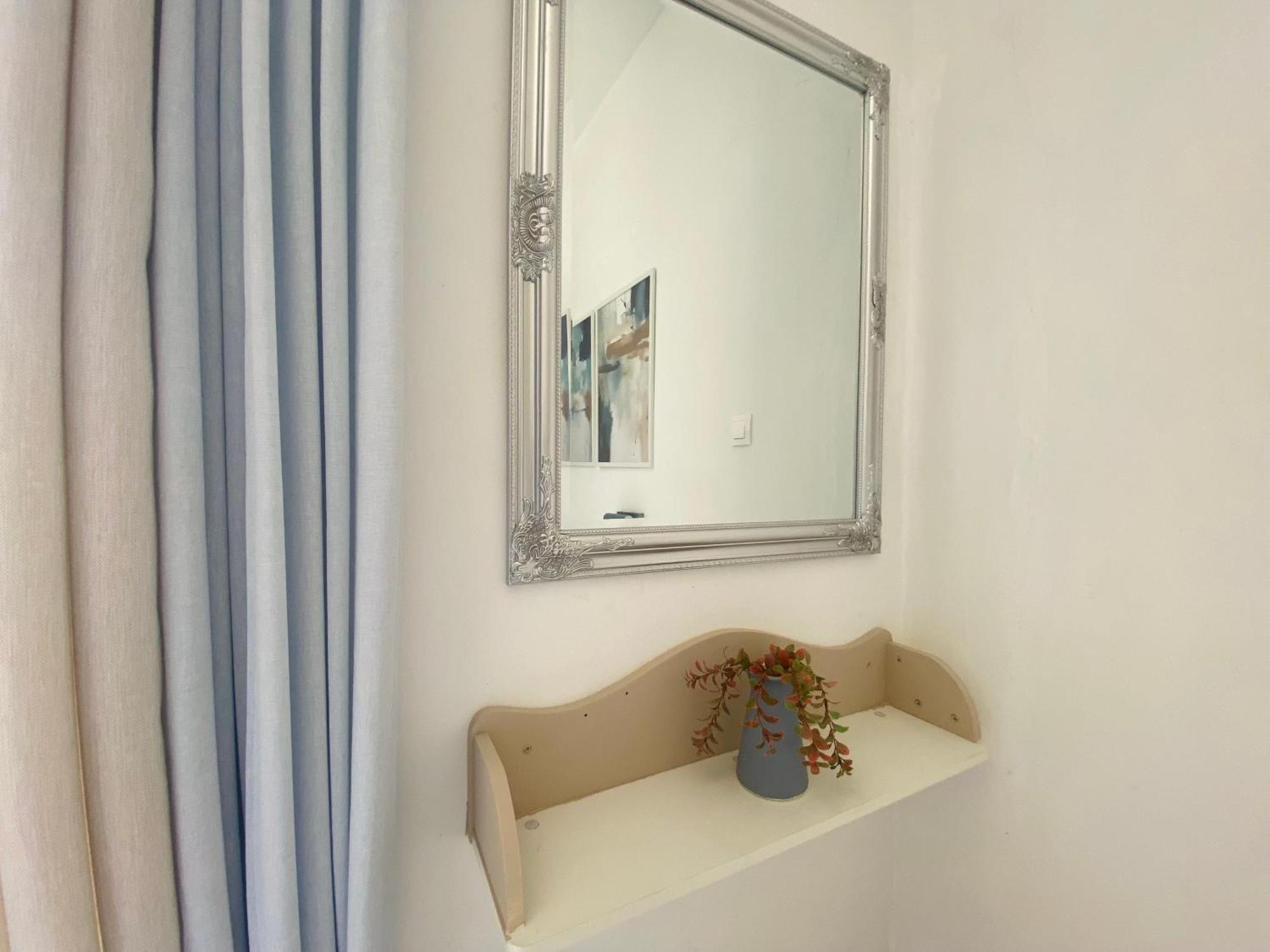 Navy Apartment With Mountain View &Private Parking Vátos Exterior photo