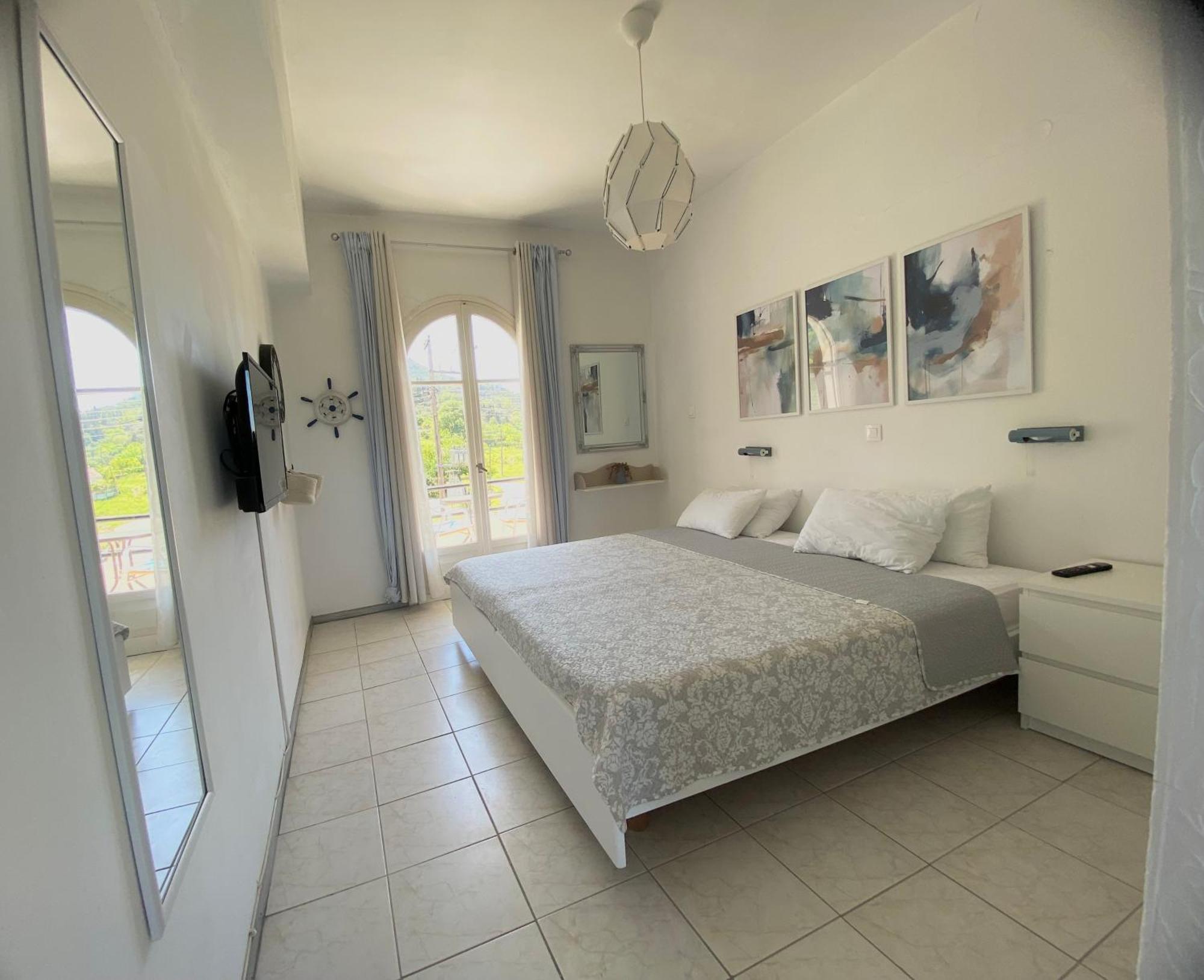 Navy Apartment With Mountain View &Private Parking Vátos Exterior photo